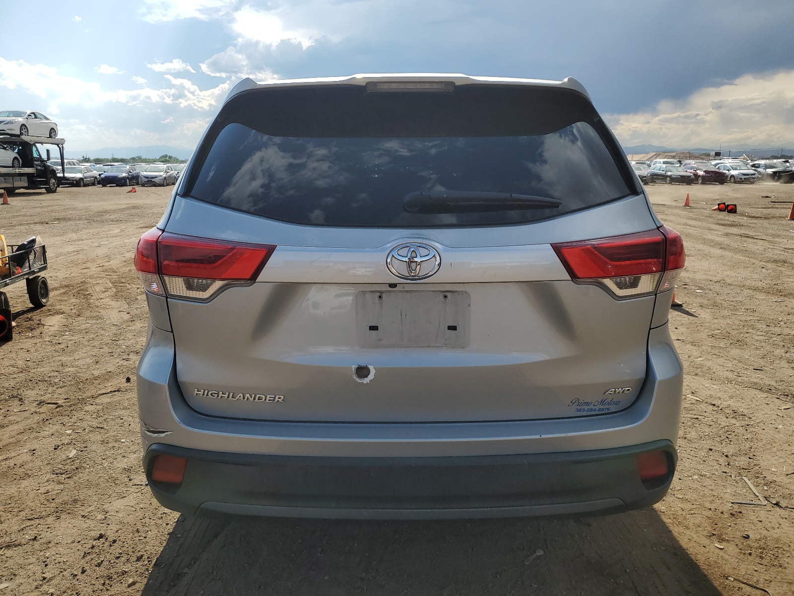 5TDBZRFH4KS945436 2019 Toyota Highlander Le