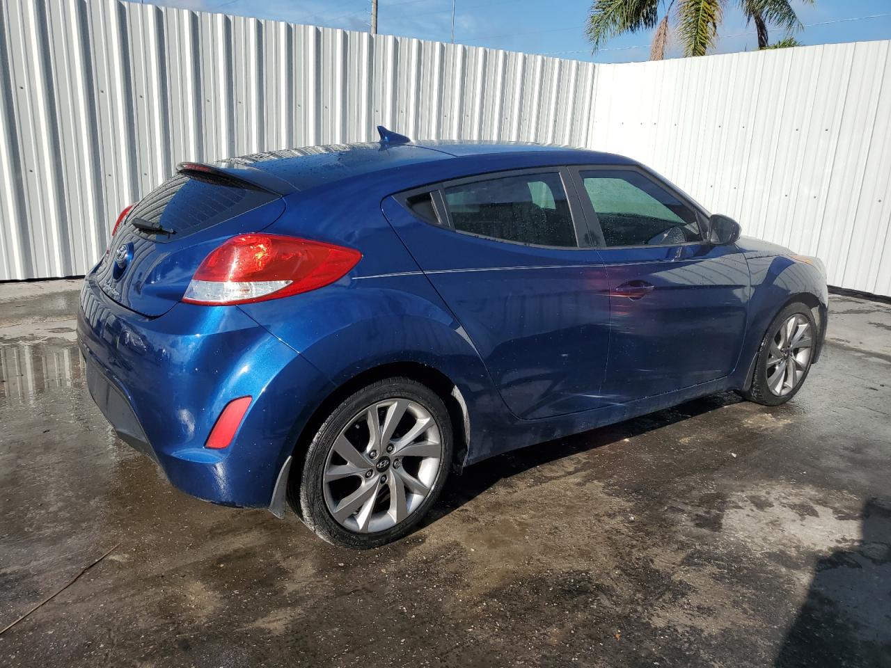 2017 Hyundai Veloster VIN: KMHTC6AD1HU322395 Lot: 58240914