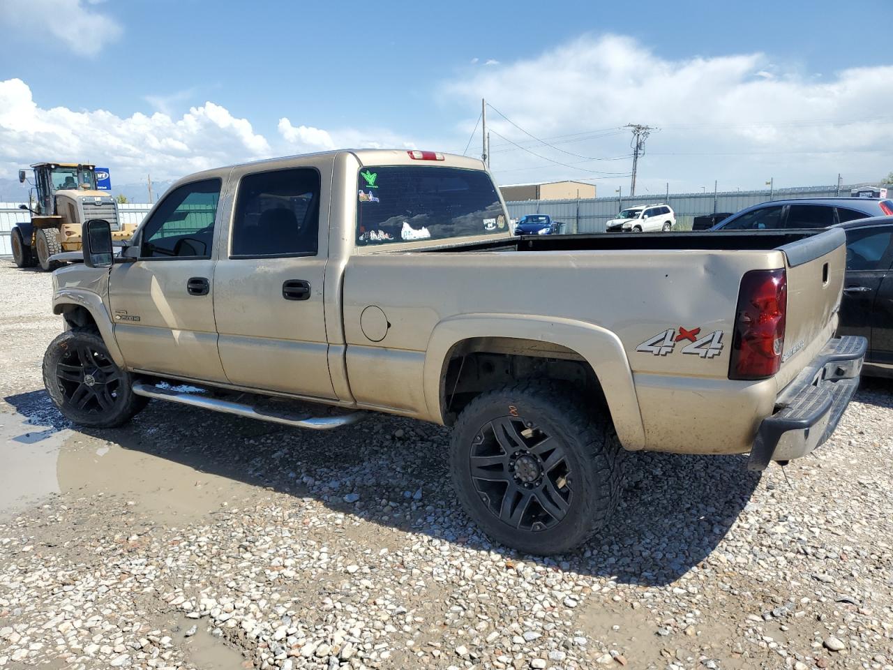 2004 Chevrolet Silverado - Image 2