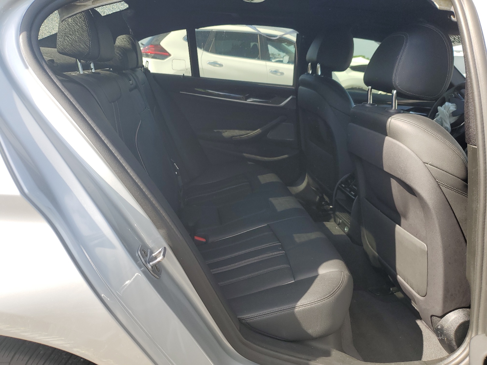 WBAJE5C58KWW11207 2019 BMW 540 I