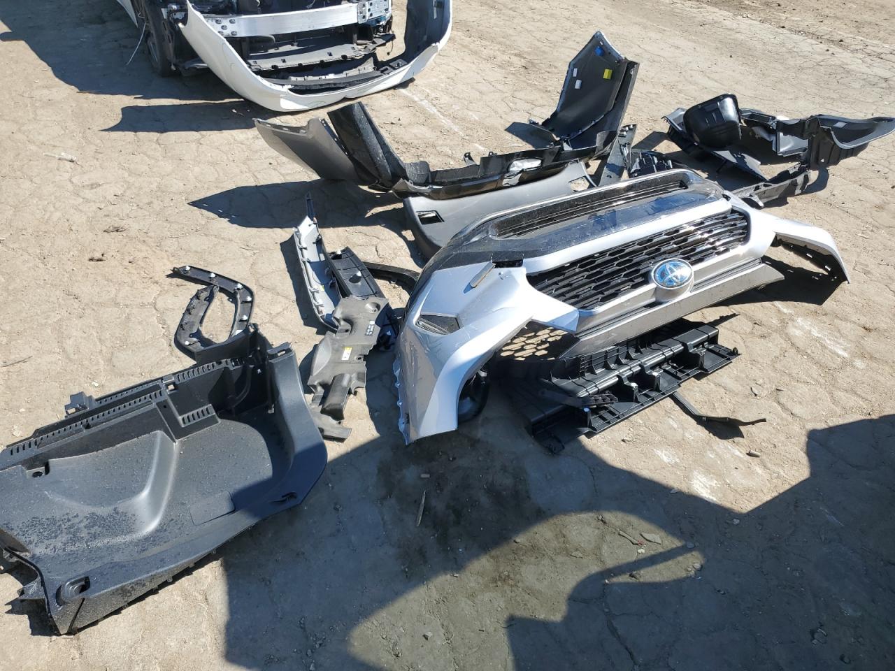 2022 Toyota Rav4 Xse VIN: JTME6RFVXND527135 Lot: 60338394