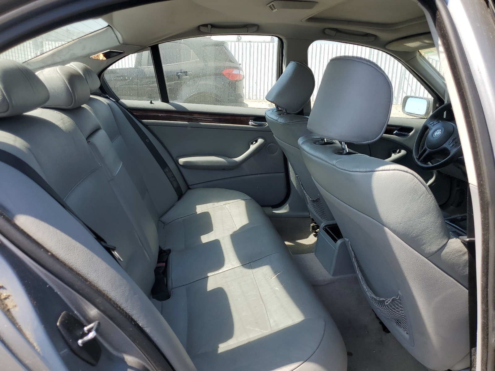 WBAAZ33484KP88754 2004 BMW 325 Is Sulev