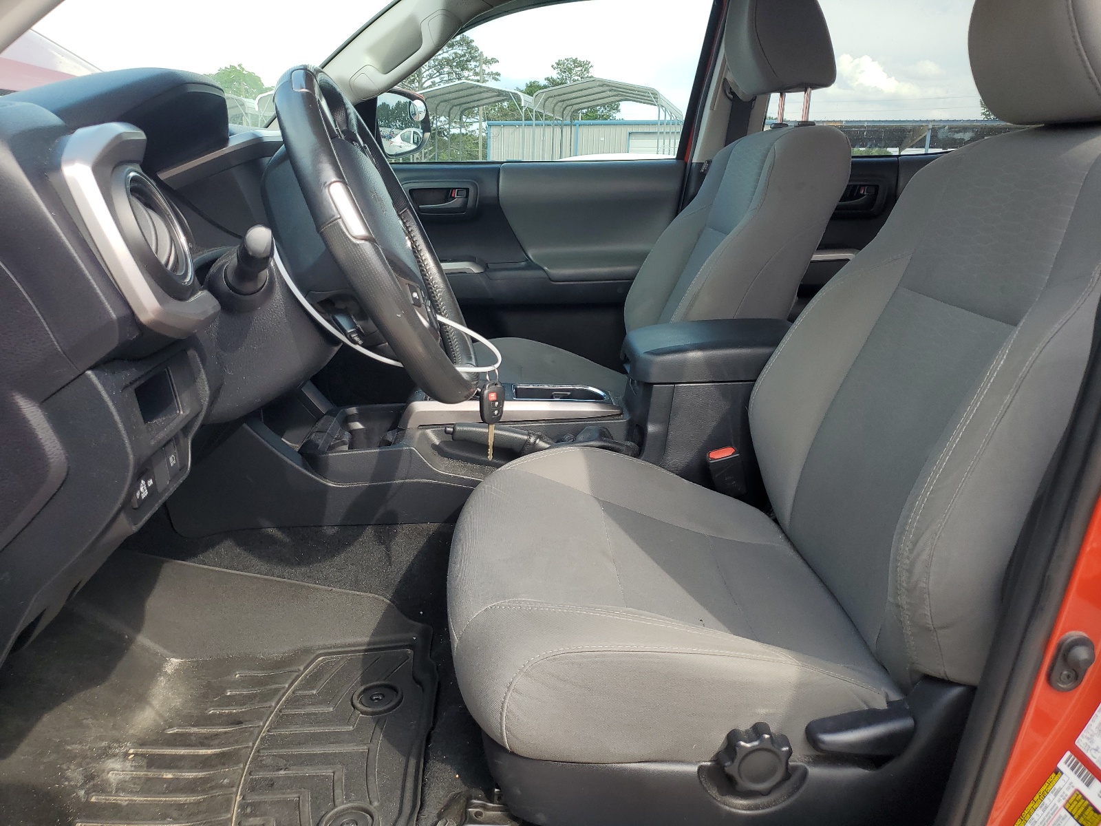 3TMAZ5CNXJM075835 2018 Toyota Tacoma Double Cab