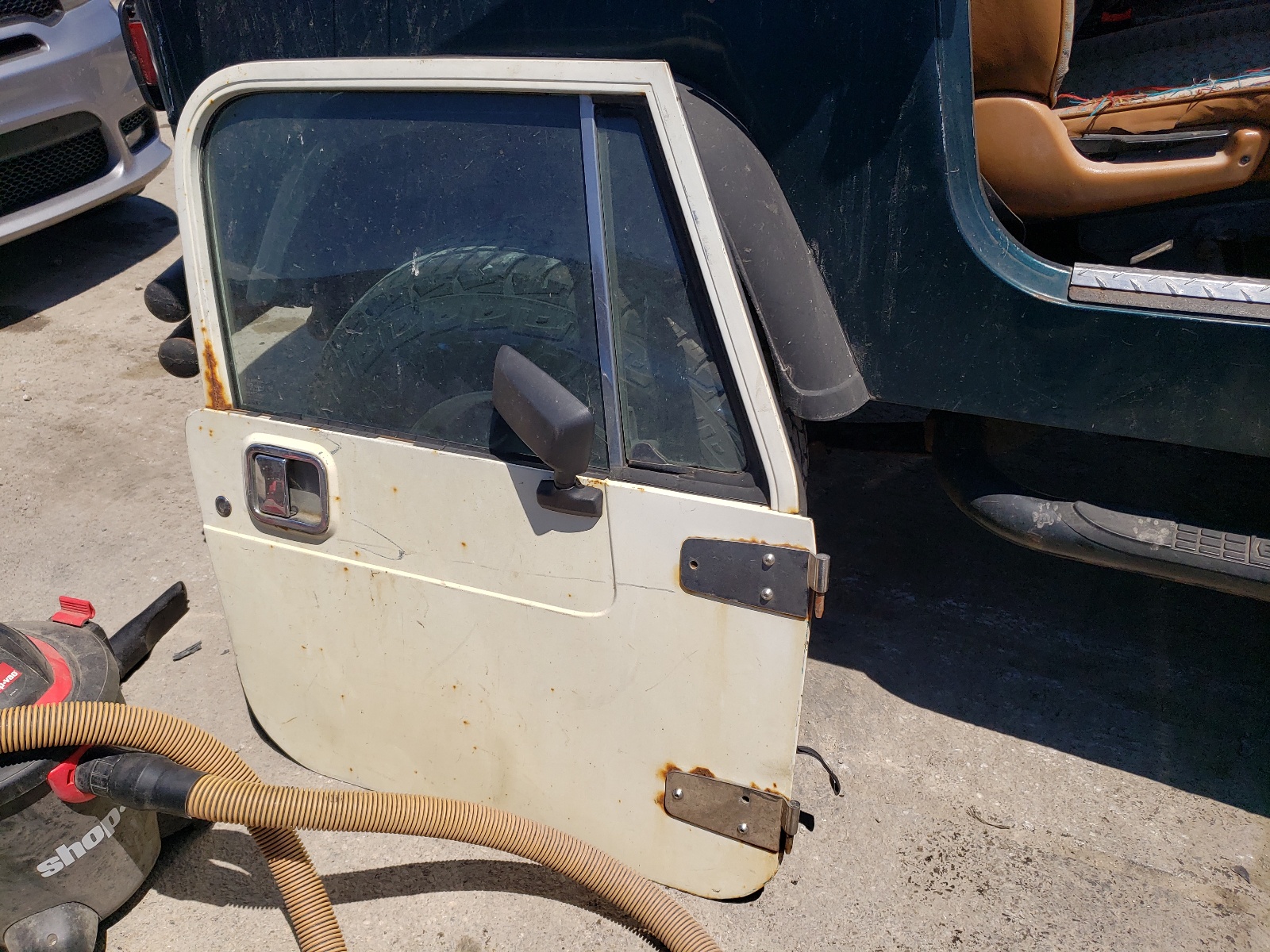 1J4FY19P5SP304745 1995 Jeep Wrangler / Yj S