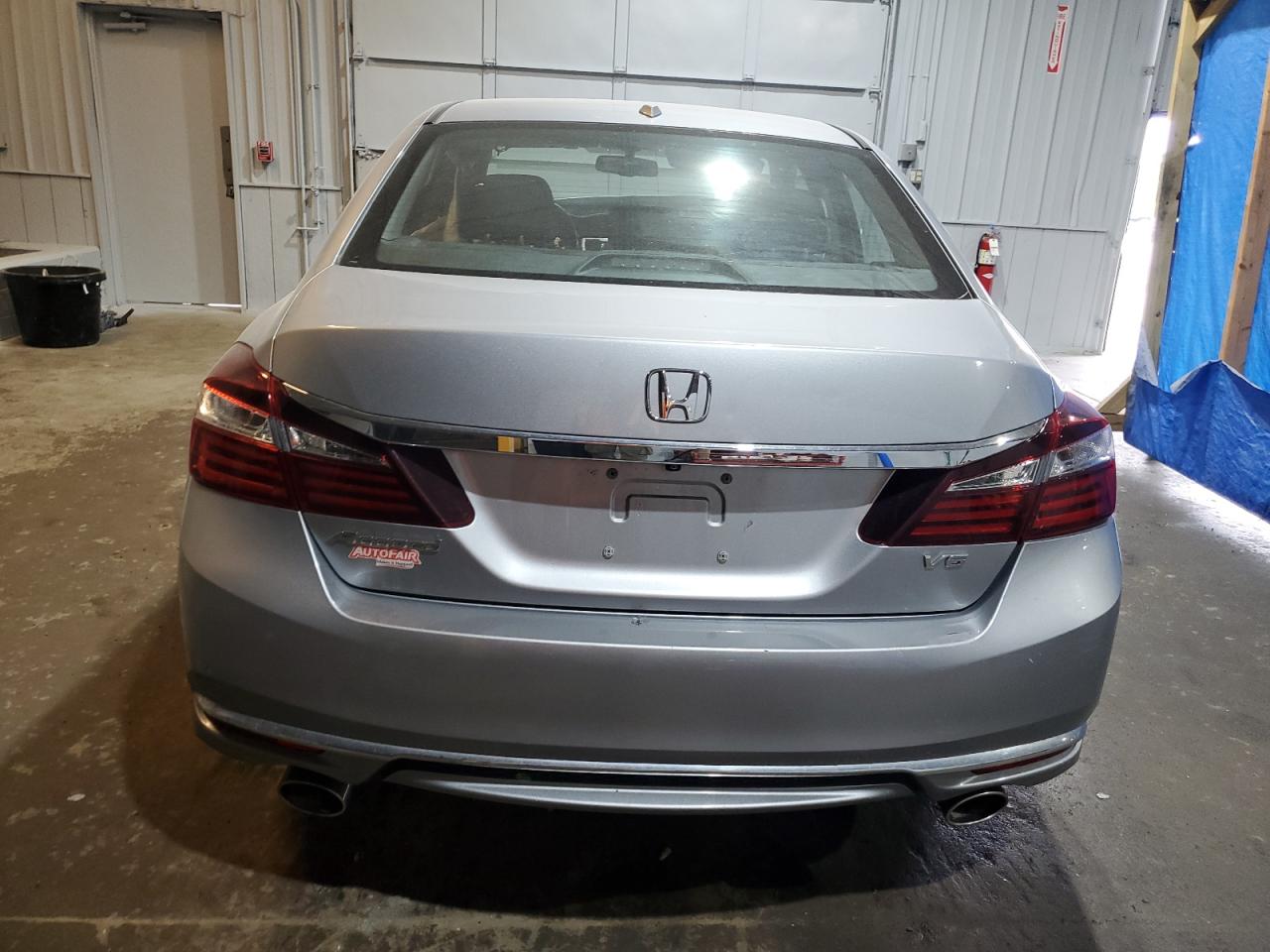 2017 Honda Accord Exl VIN: 1HGCR3F83HA020834 Lot: 59590484