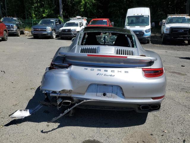  PORSCHE 911 2018 Серебристый