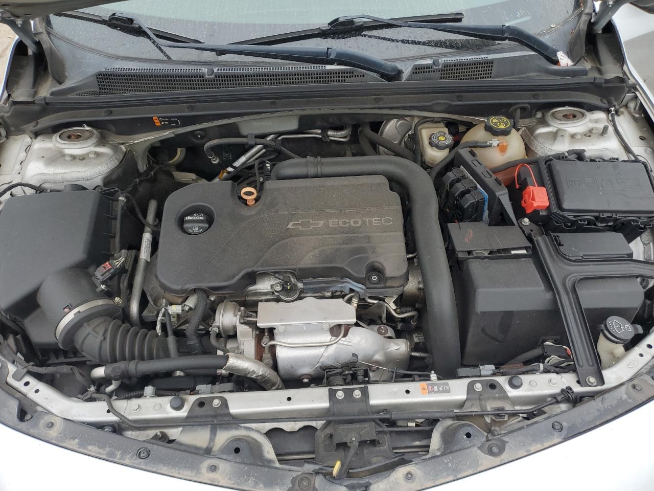 2016 Chevrolet Malibu - Image 11