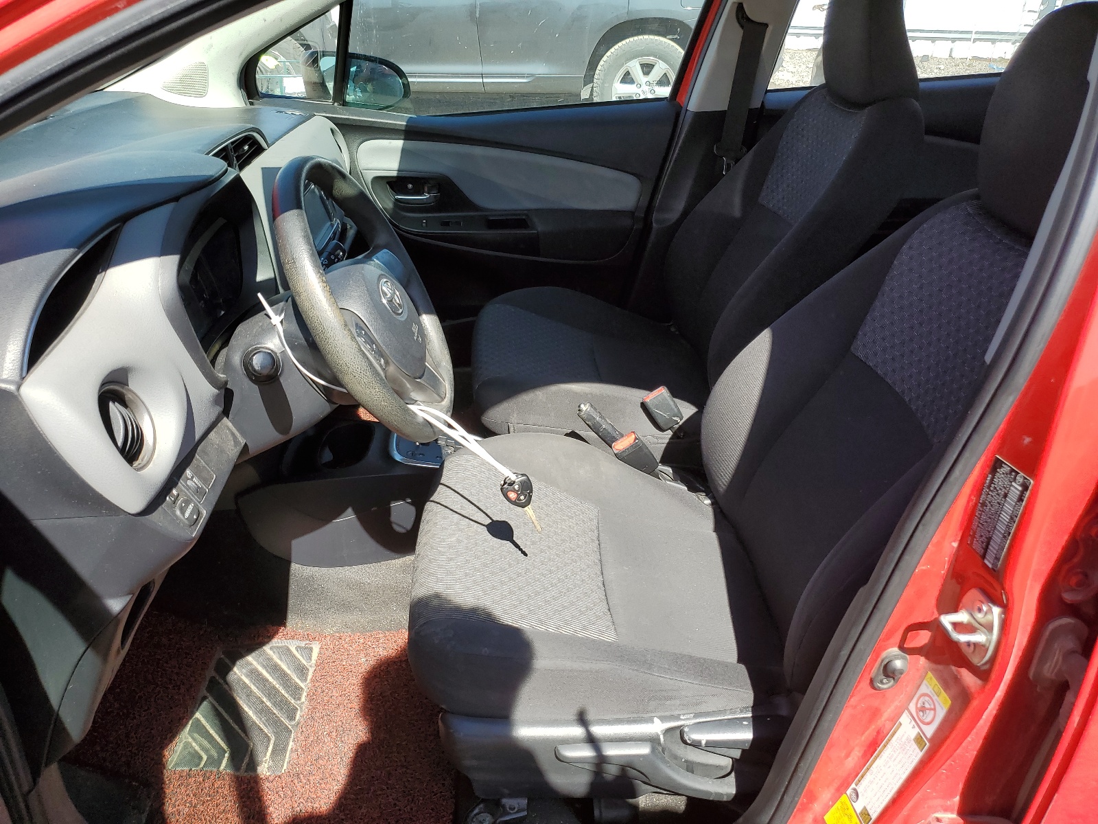 VNKKTUD35FA024266 2015 Toyota Yaris