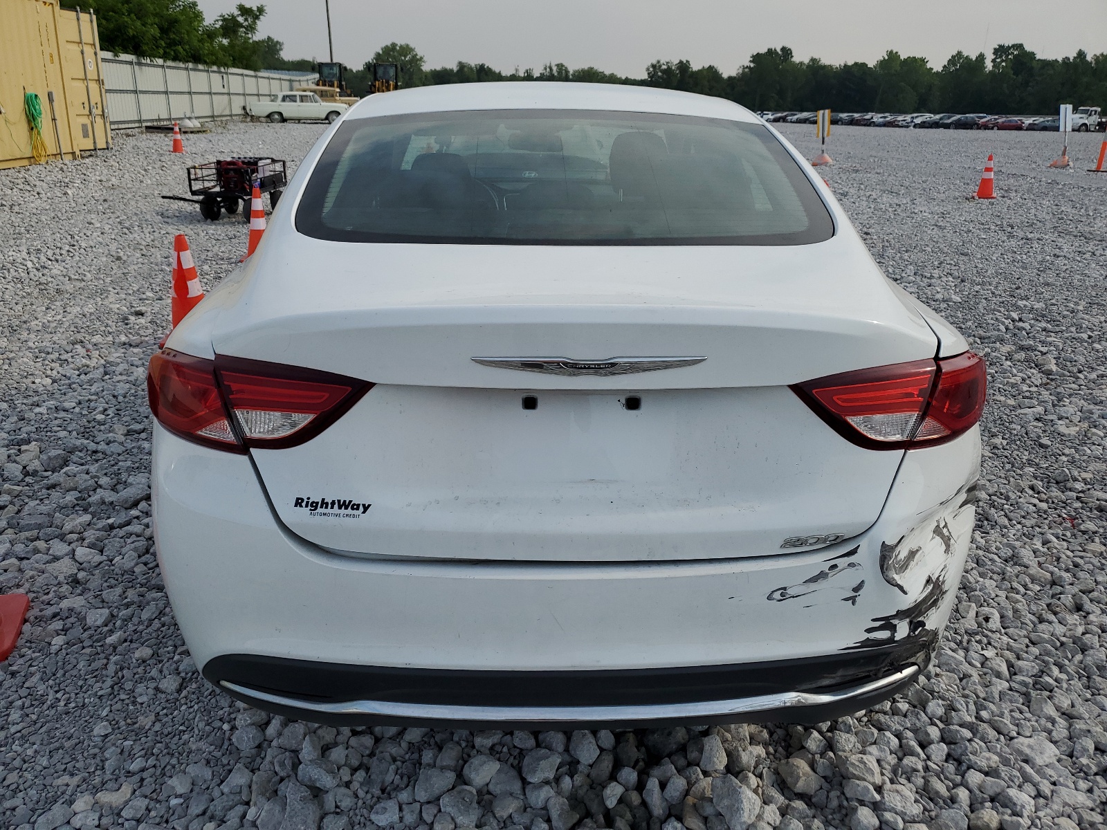 1C3CCCAB9FN732424 2015 Chrysler 200 Limited