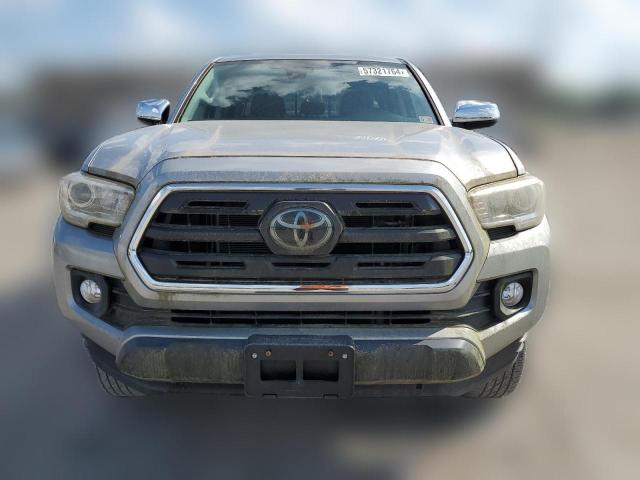  TOYOTA TACOMA 2018 Сріблястий