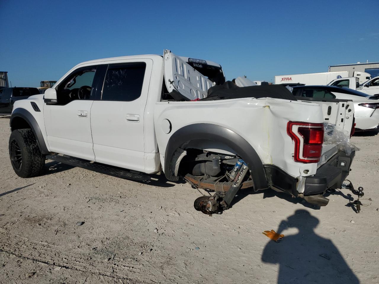 2018 Ford F-150 - Image 2