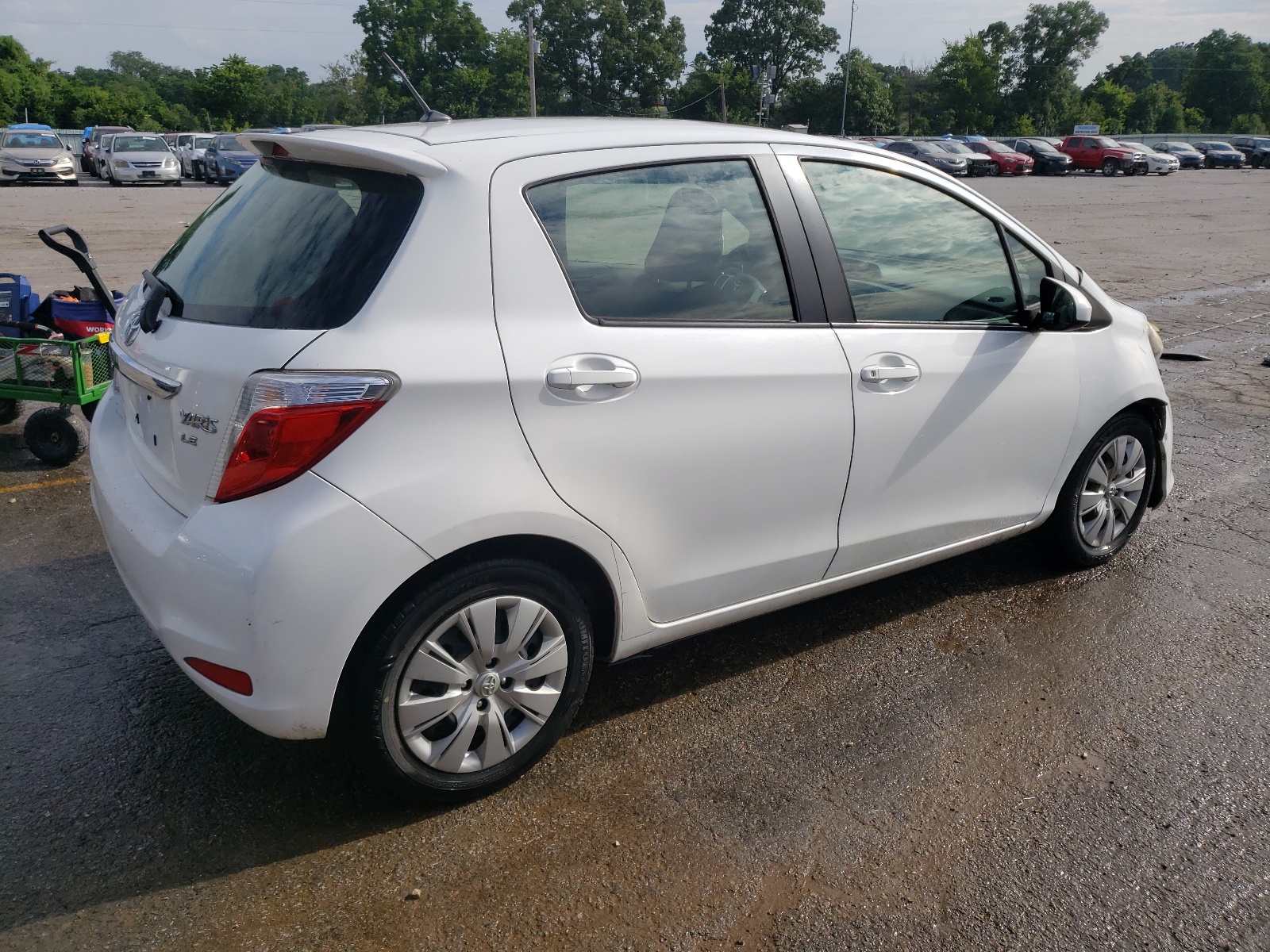 JTDKTUD38CD513392 2012 Toyota Yaris