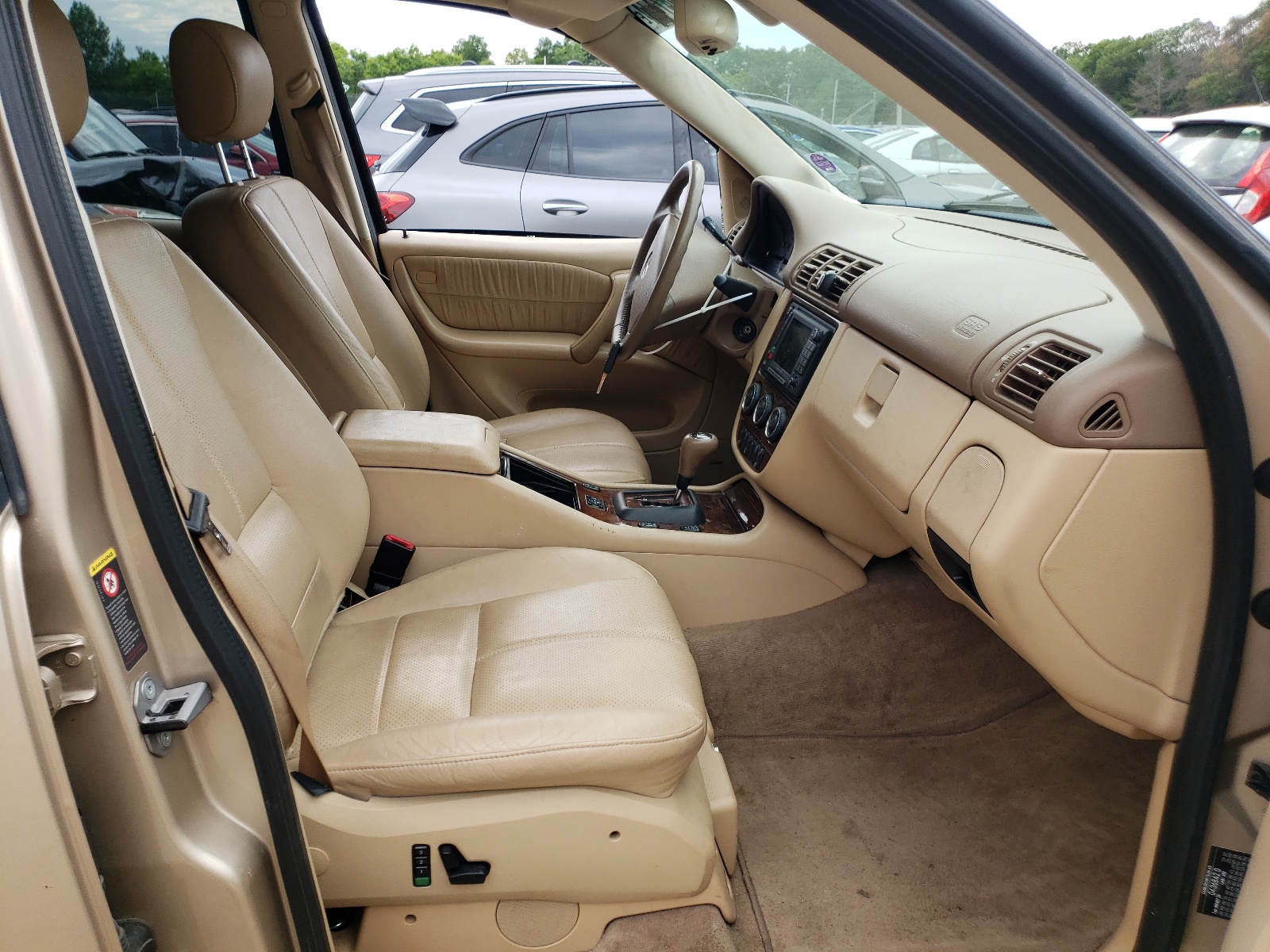 4JGAB54E72A327005 2002 Mercedes-Benz Ml 320