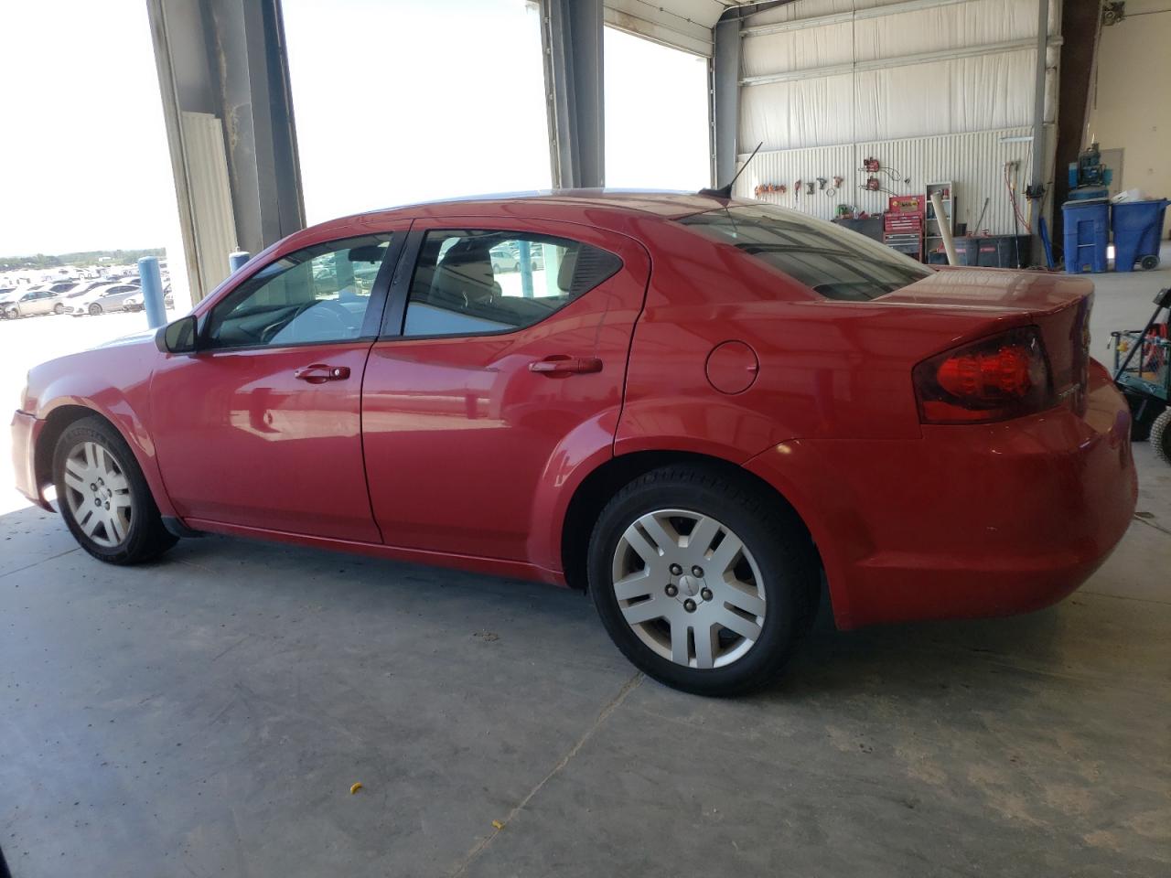 2012 Dodge Avenger - Image 2