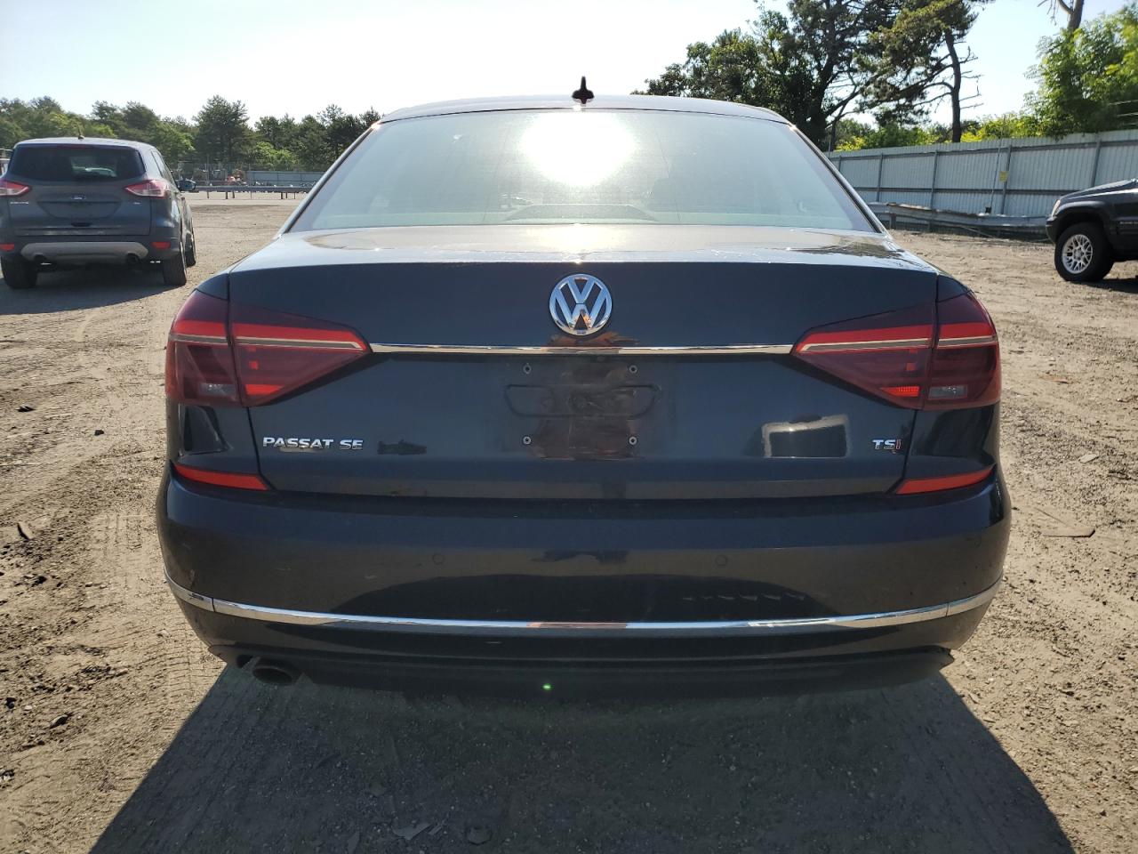 1VWGT7A34HC081938 2017 Volkswagen Passat Se