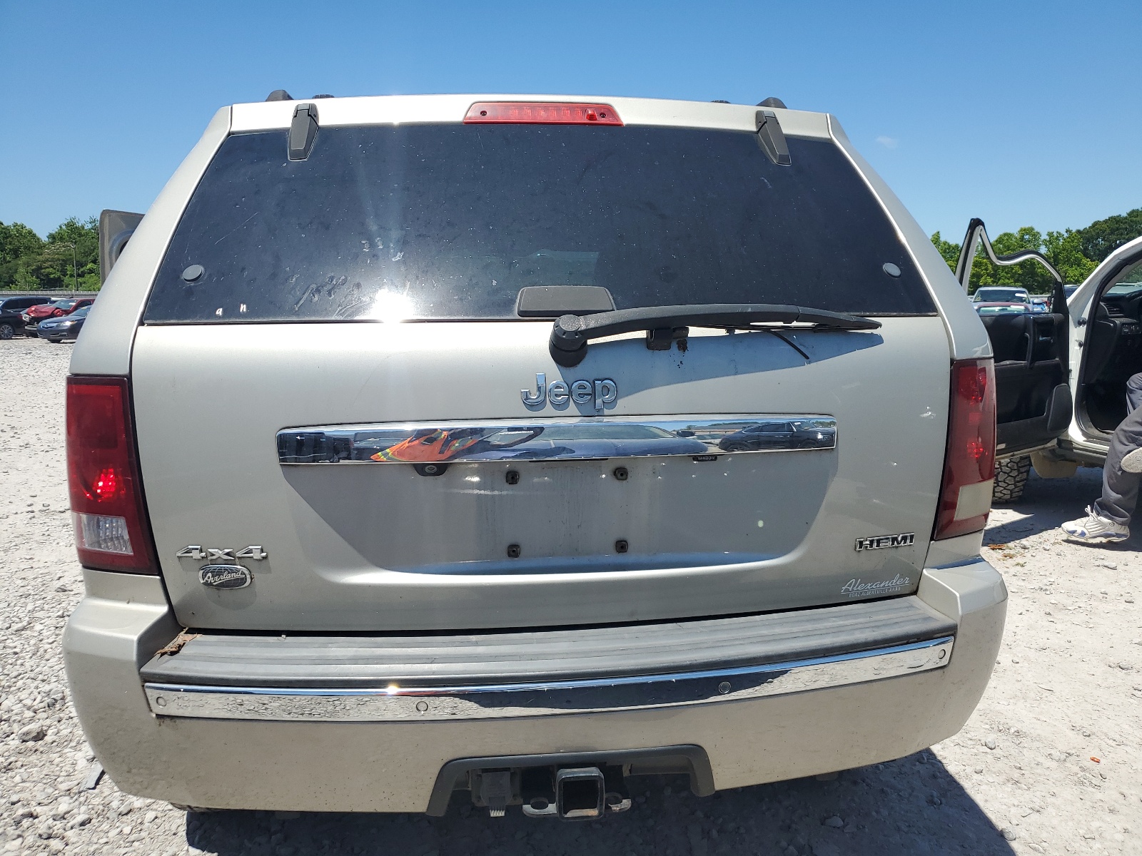 1J8HR682X8C152274 2008 Jeep Grand Cherokee Overland