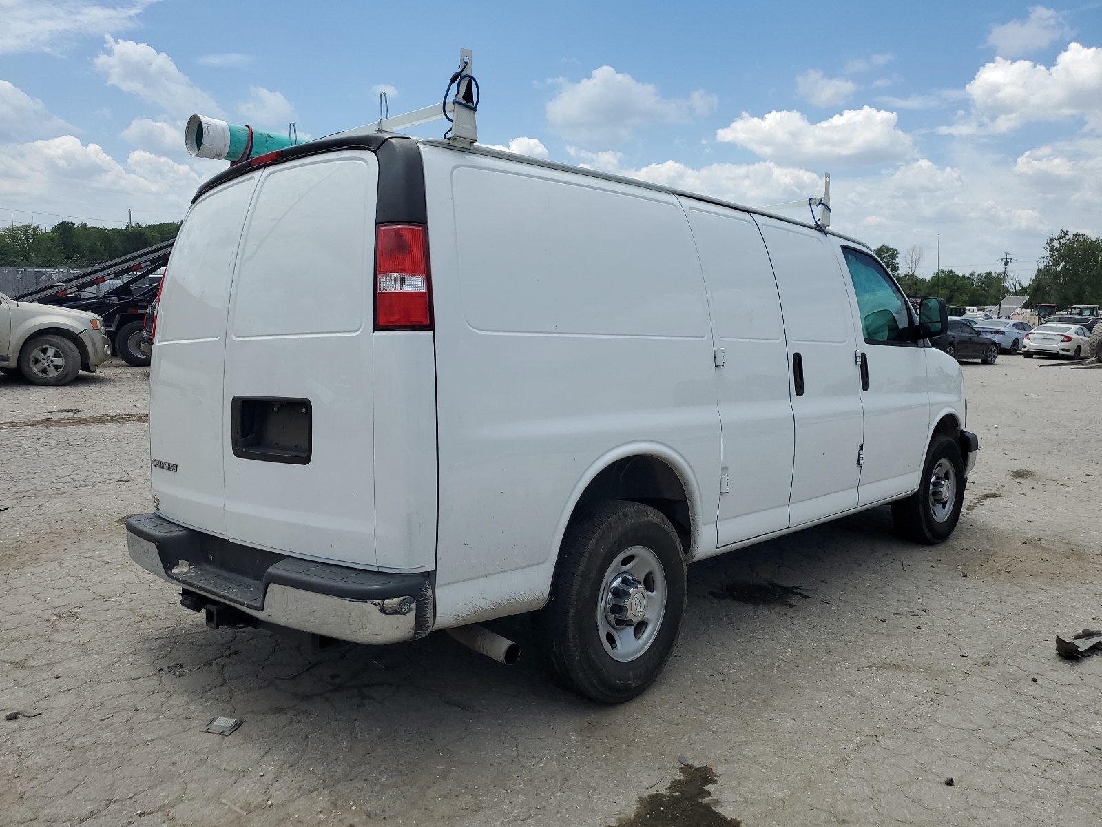 1GCZGGFGXH1170596 2017 Chevrolet Express G3500