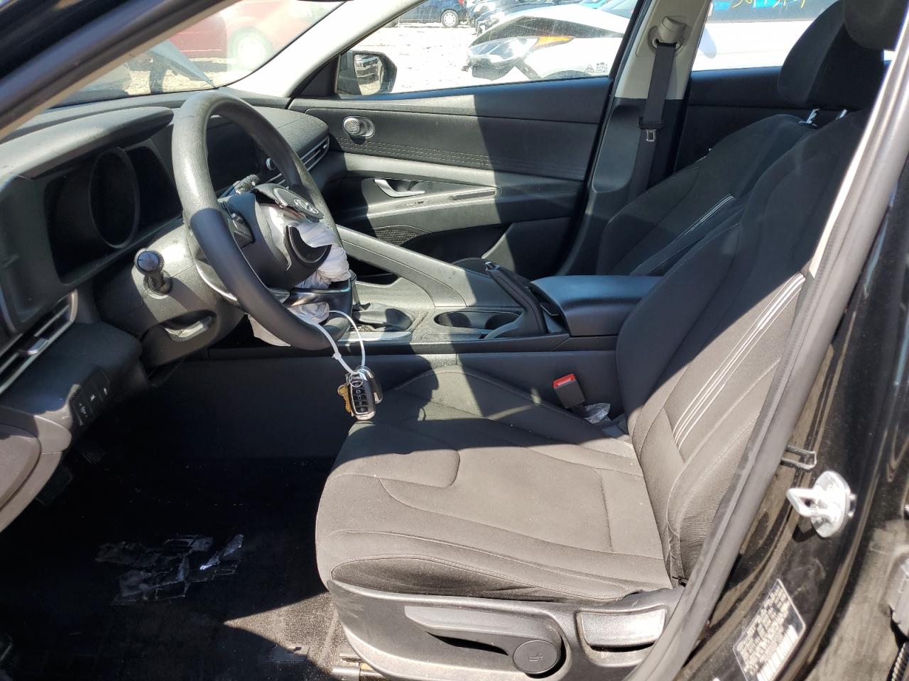 KMHLM4AGXNU291042 2022 Hyundai Elantra Sel