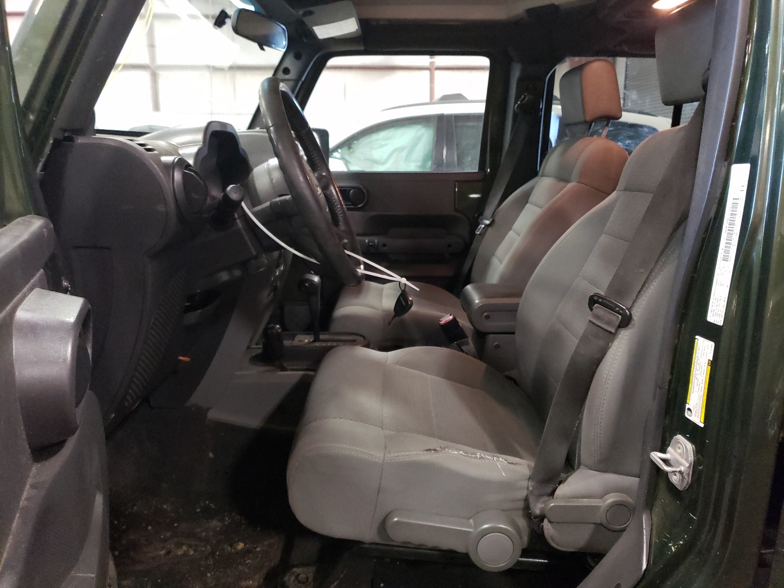 1J4GA59117L141263 2007 Jeep Wrangler Sahara