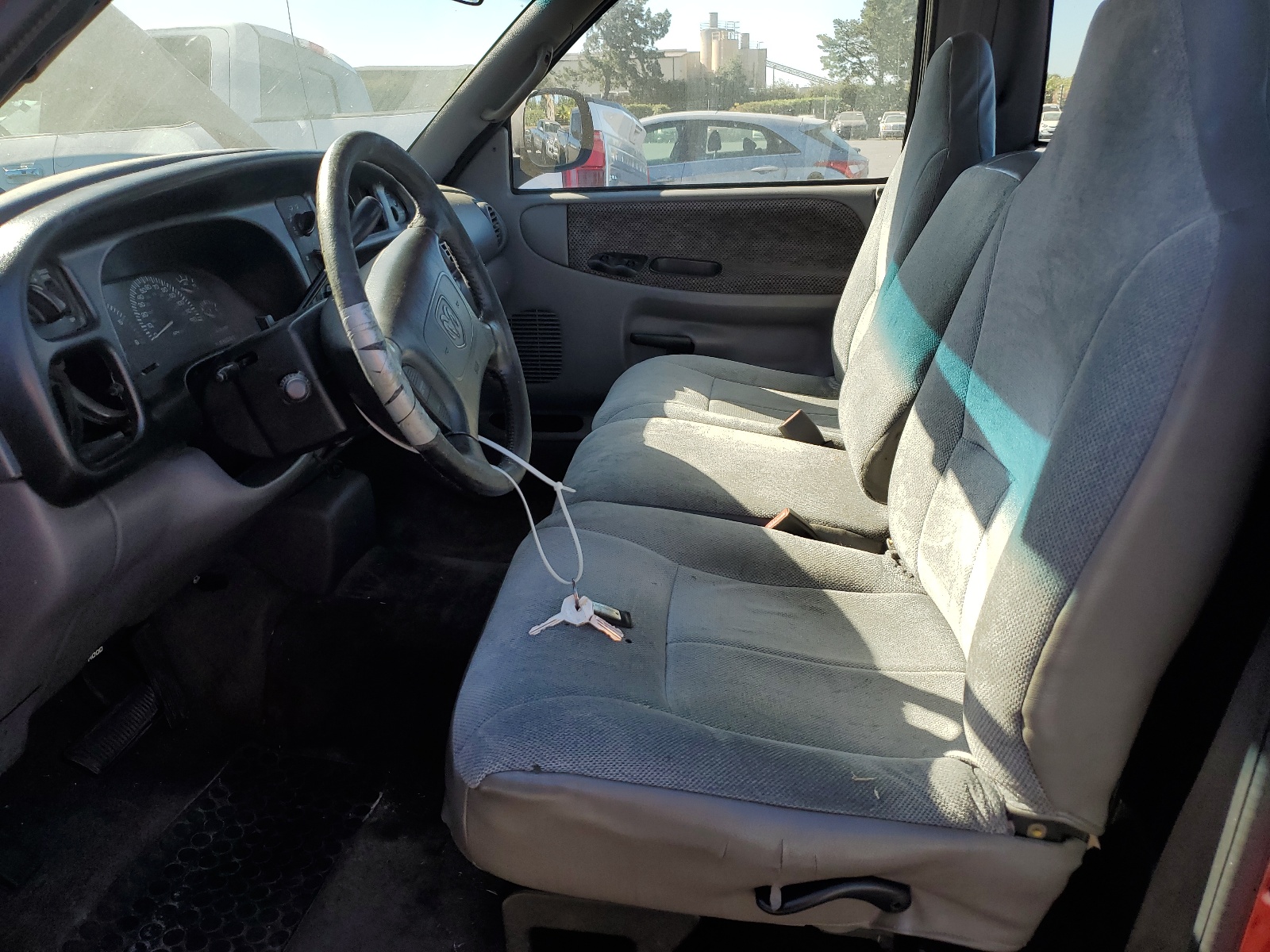 3B7HC16Y0XM565689 1999 Dodge Ram 1500