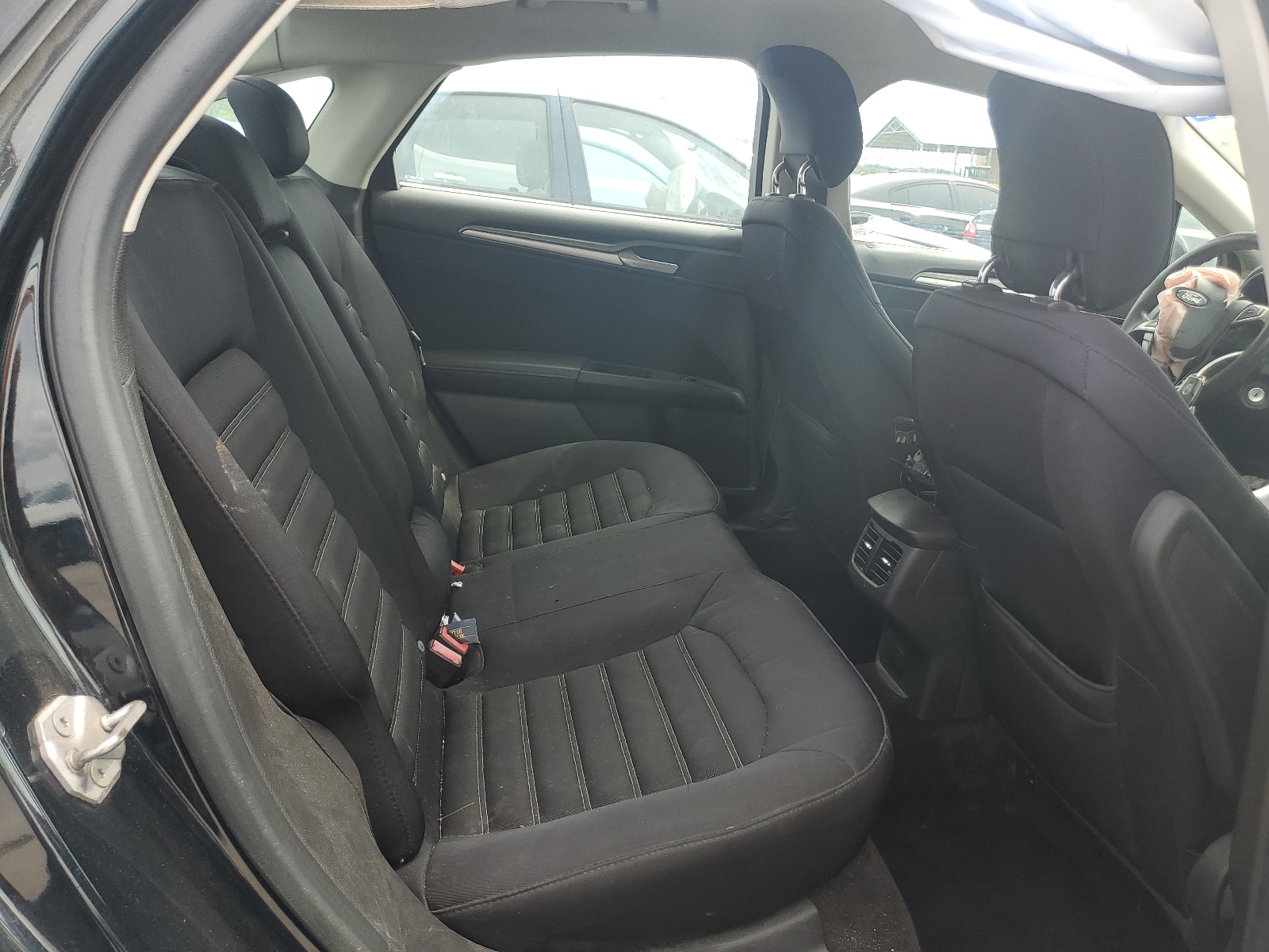 3FA6P0H70ER295802 2014 Ford Fusion Se