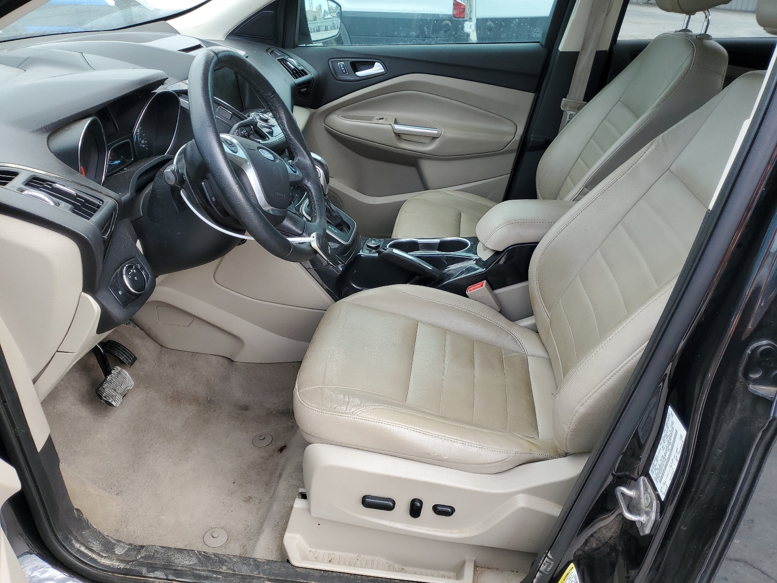 1FMCU0JX6EUB61168 2014 Ford Escape Titanium