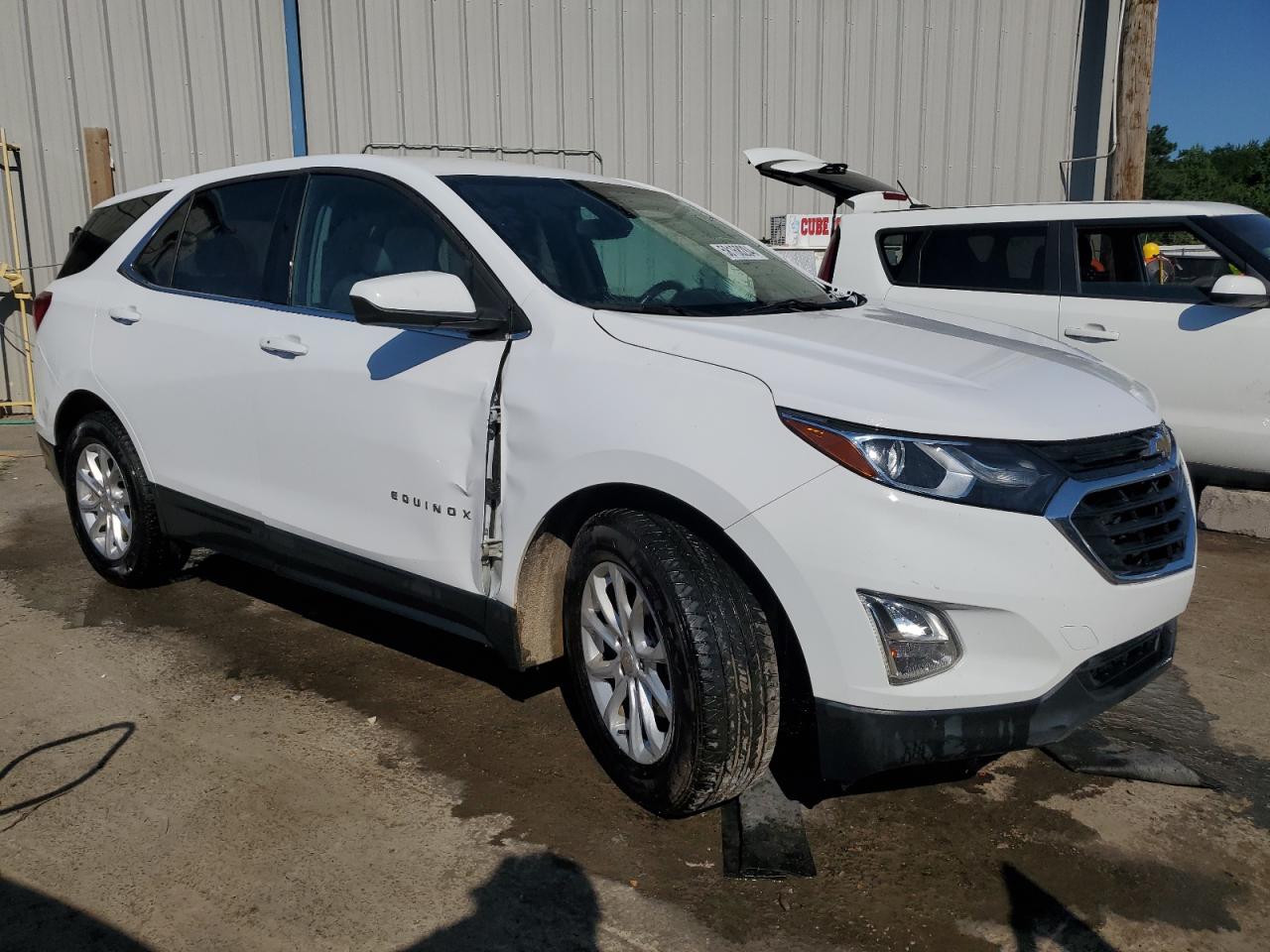 2020 Chevrolet Equinox - Image 4