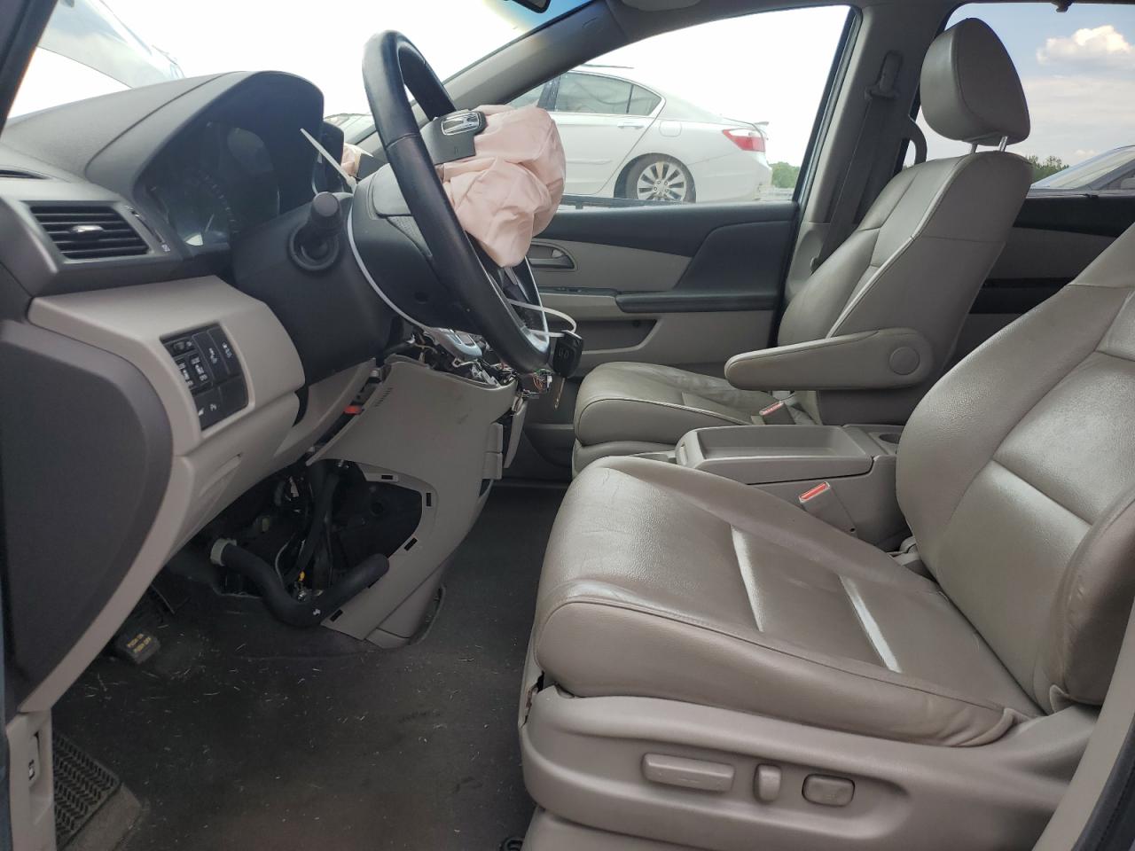 2011 Honda Odyssey Touring VIN: 5FNRL5H94BB074184 Lot: 60640314