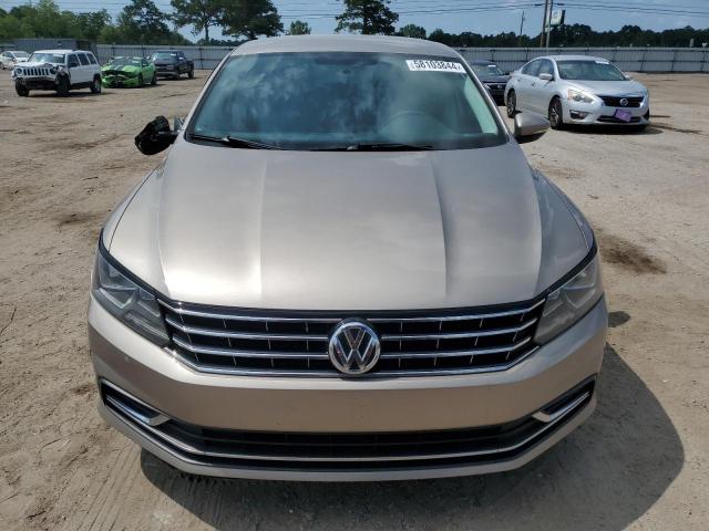  VOLKSWAGEN PASSAT 2016 Золотий