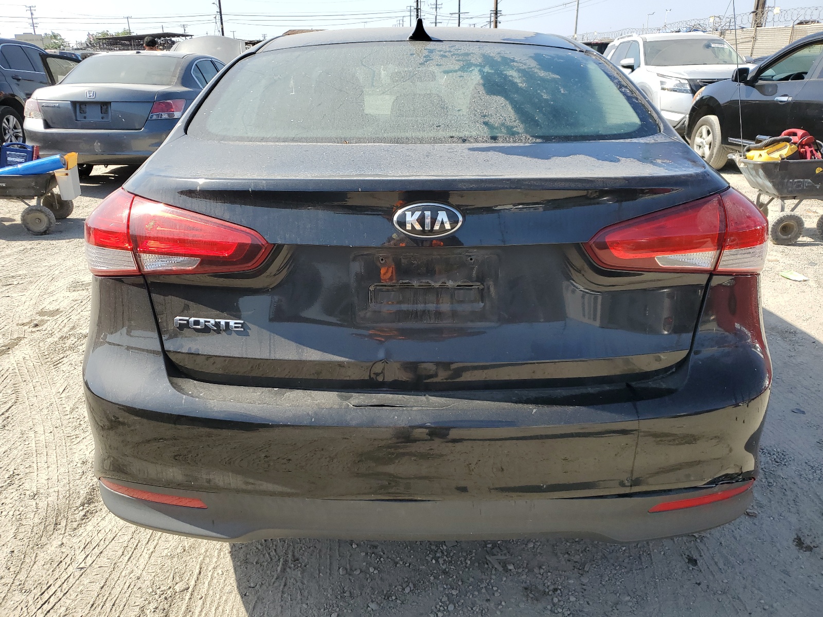 2017 Kia Forte Lx vin: 3KPFK4A78HE012276