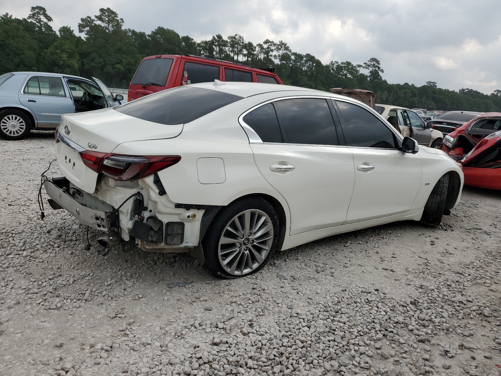 2018 Infiniti Q50 Luxe vin: JN1EV7AP0JM354092