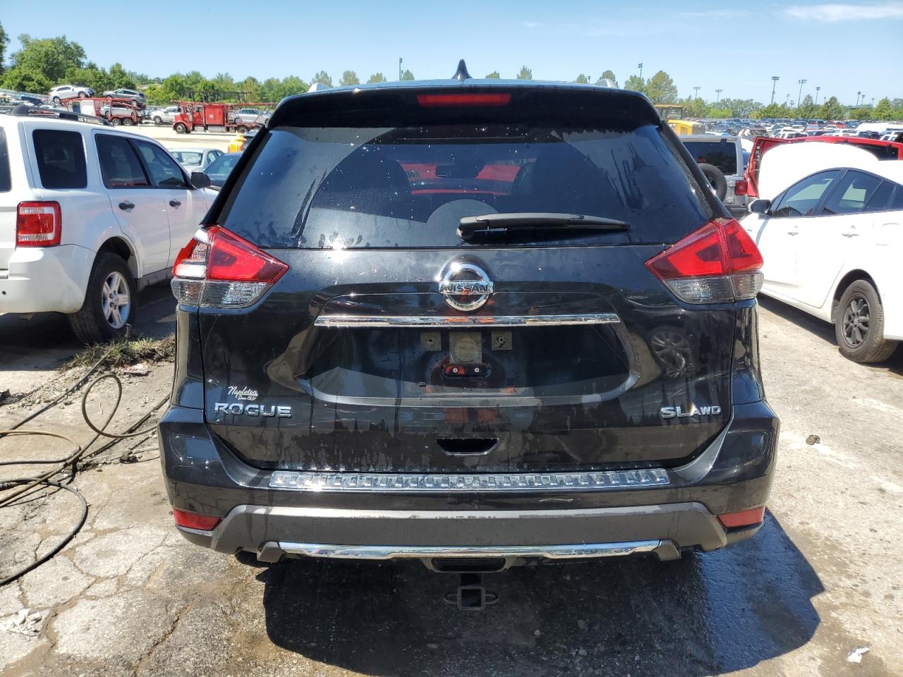 2018 Nissan Rogue S VIN: JN8AT2MV4JW324505 Lot: 60161414