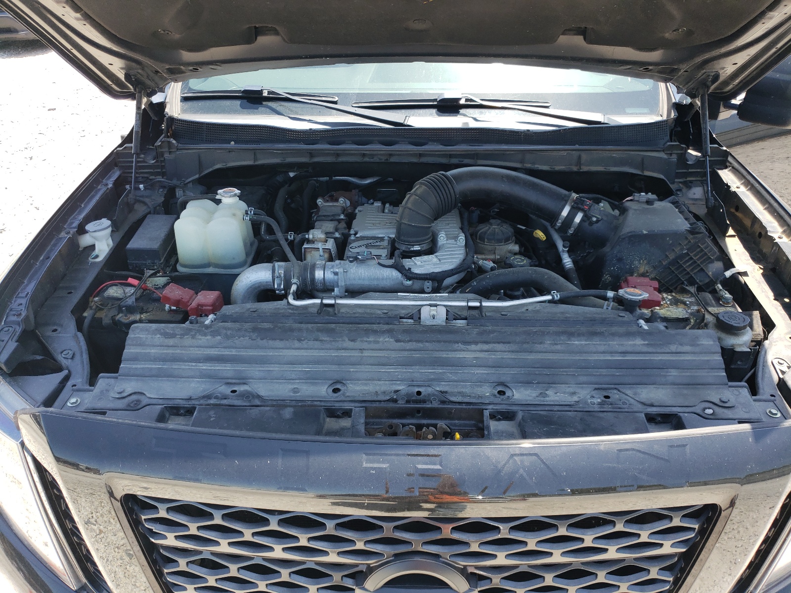 1N6BA1F40KN528128 2019 Nissan Titan Xd Sl