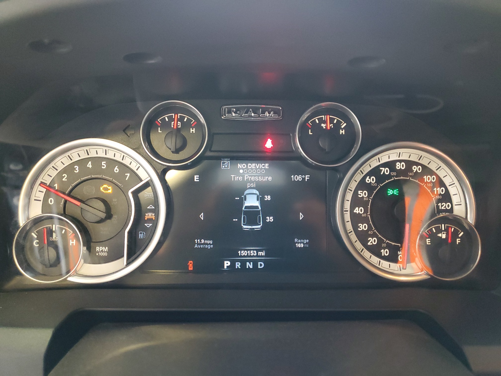 1C6RR6LT6FS582910 2015 Ram 1500 Slt