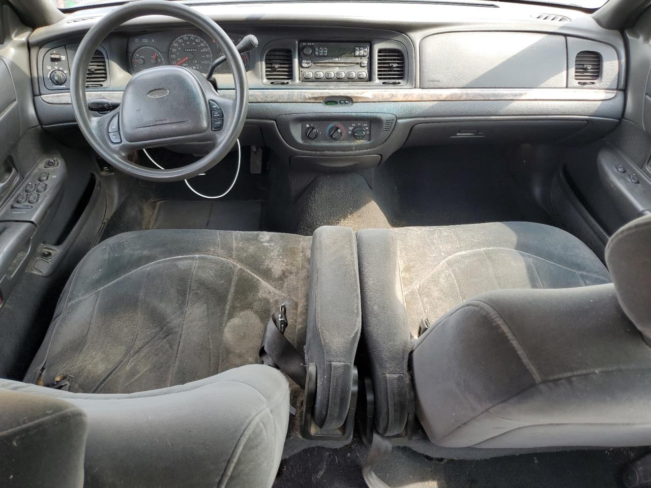 2000 Ford Crown Victoria VIN: 2FAFP73W8YX127337 Lot: 57895504