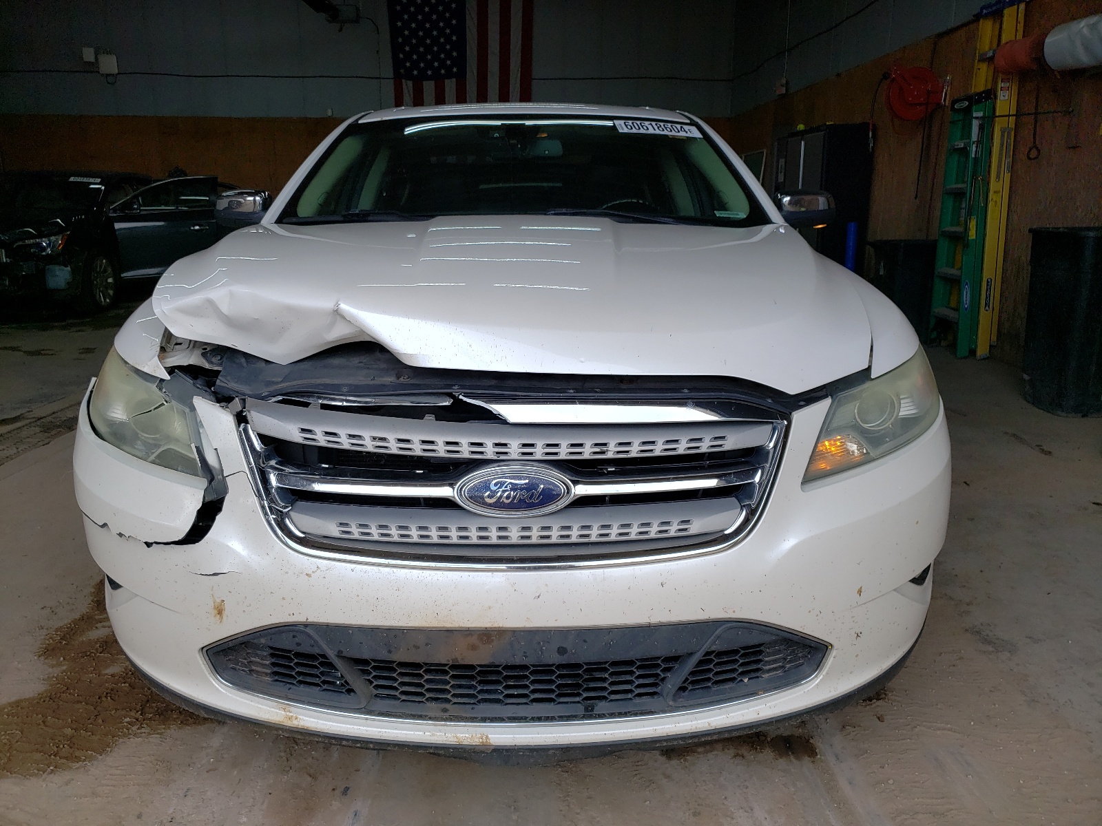 1FAHP2FW6AG114492 2010 Ford Taurus Limited