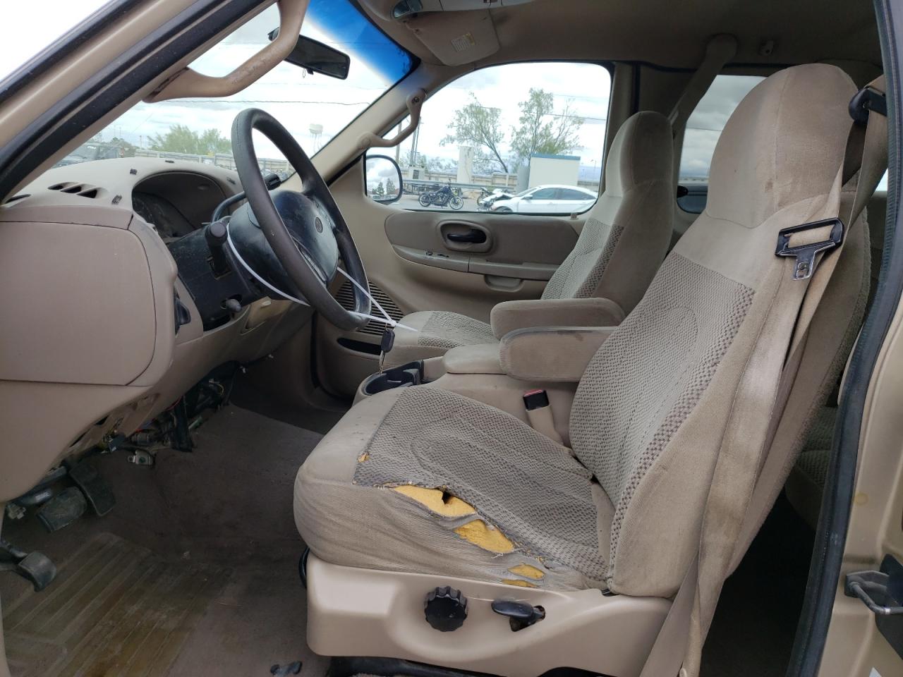 2000 Ford F150 VIN: 1FTRX17L2YKA16175 Lot: 60123104