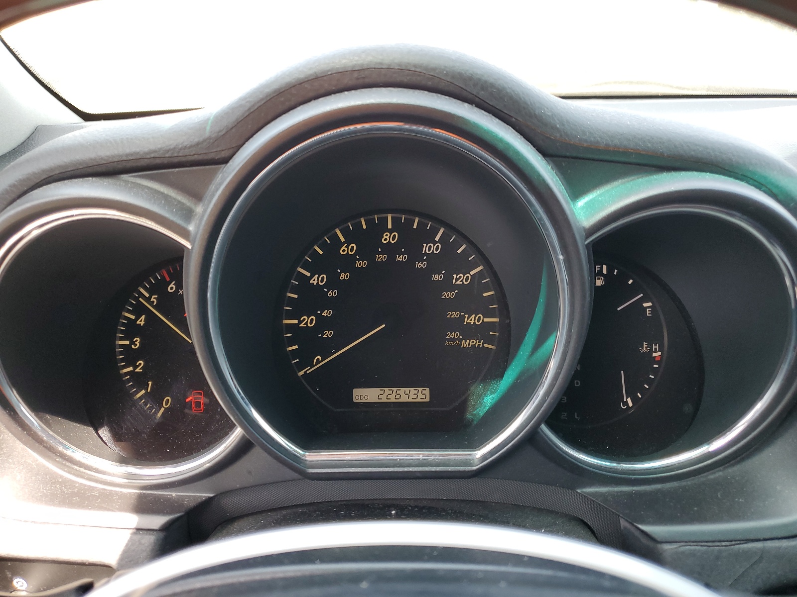 JTJGA31U640008427 2004 Lexus Rx 330