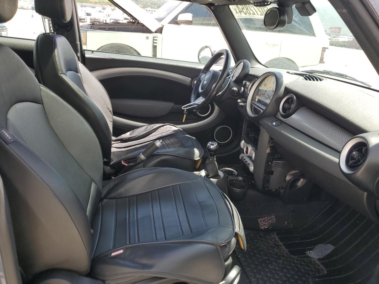 2009 Mini Cooper S Clubman VIN: WMWMM33559TP73988 Lot: 60272854