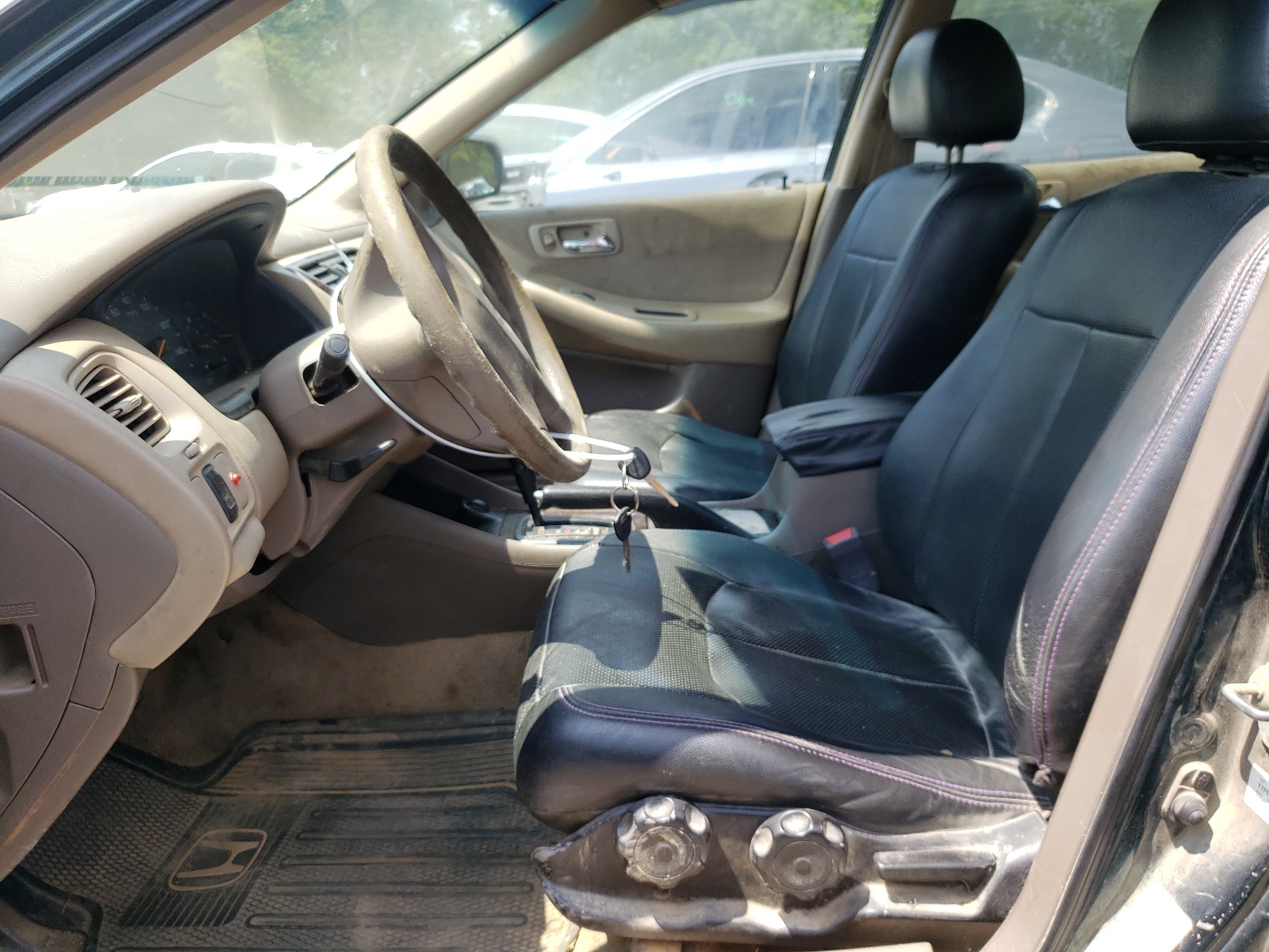 1HGCG5641XA013037 1999 Honda Accord Lx