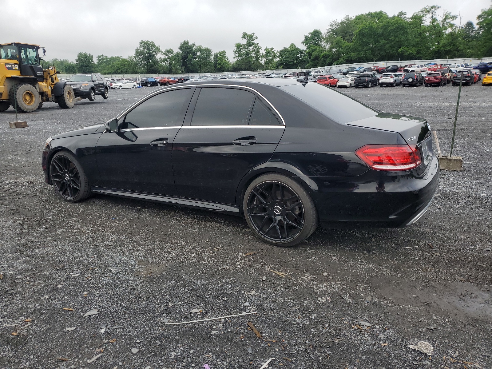 2015 Mercedes-Benz E 350 4Matic vin: WDDHF8JB8FB164969