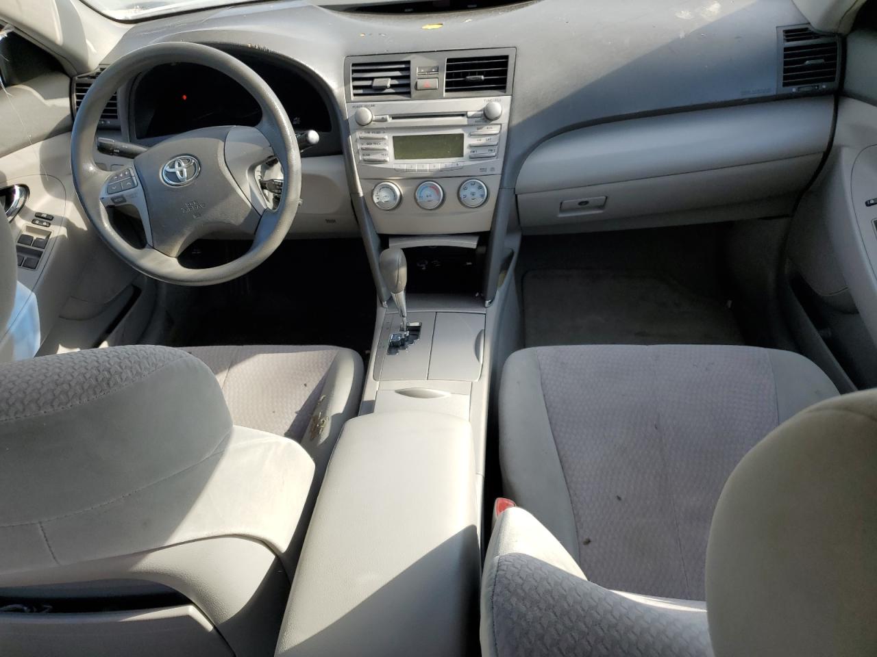 2010 Toyota Camry - Image 8
