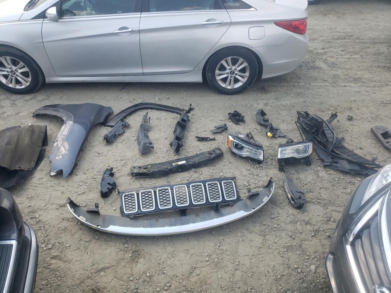 2018 Jeep Grand Cherokee Summit VIN: 1C4RJFJG7JC410748 Lot: 60734384