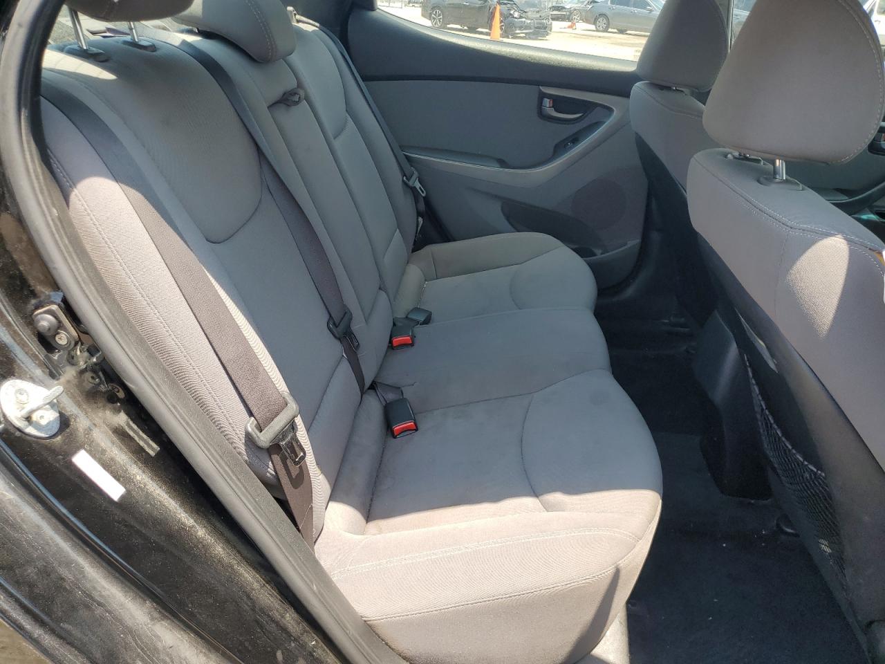 KMHDH4AE1FU420939 2015 Hyundai Elantra Se