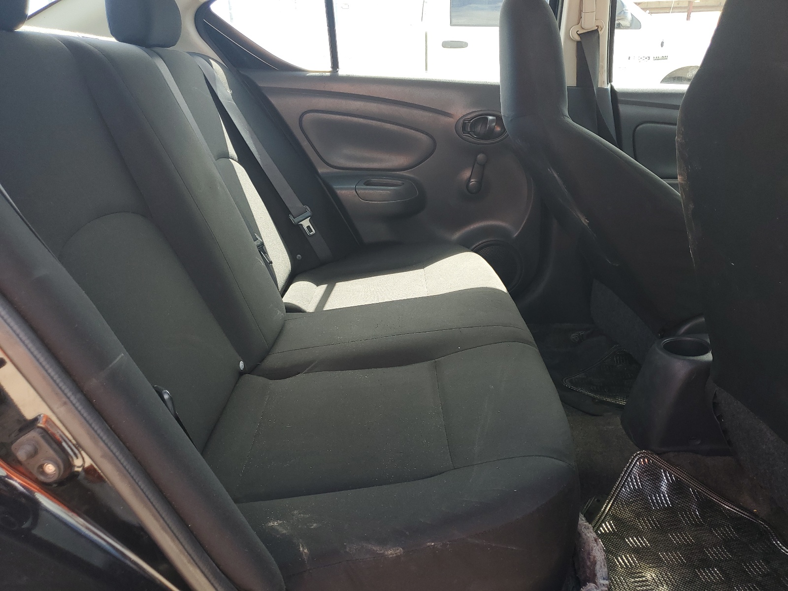 3N1CN7AP1EL850347 2014 Nissan Versa S