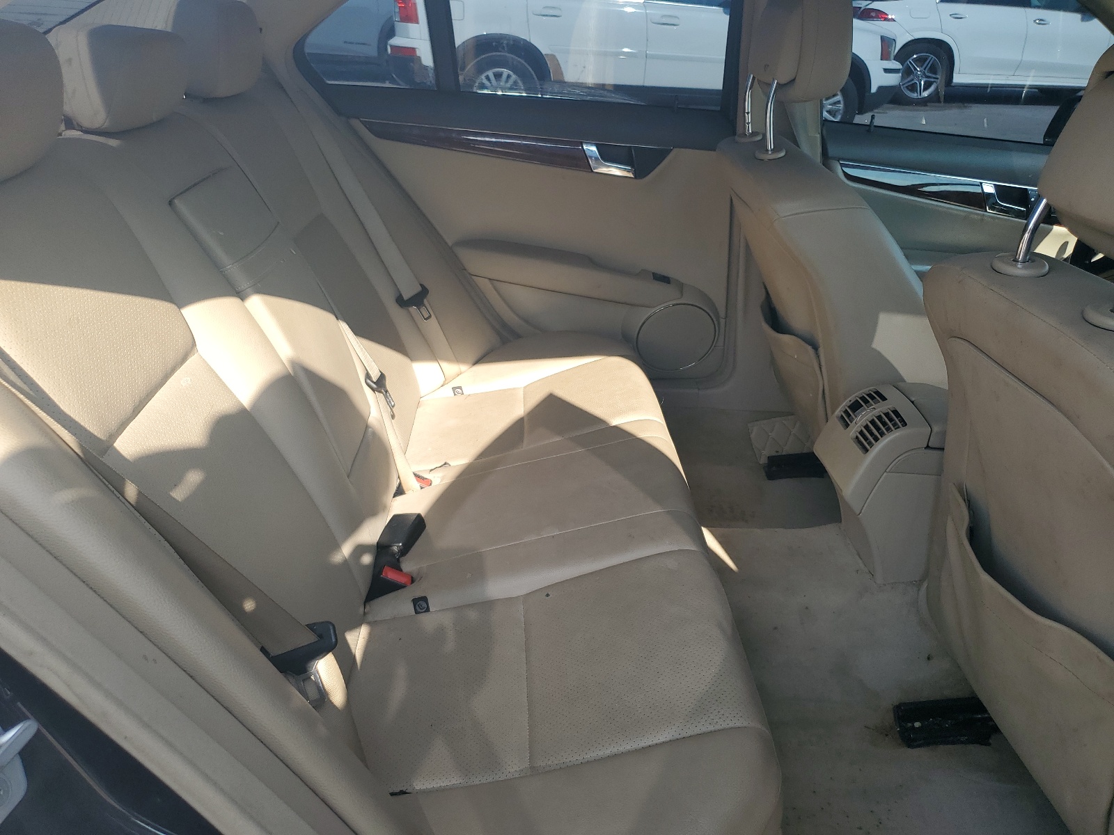 WDDGF8BBXAF417074 2010 Mercedes-Benz C 300 4Matic