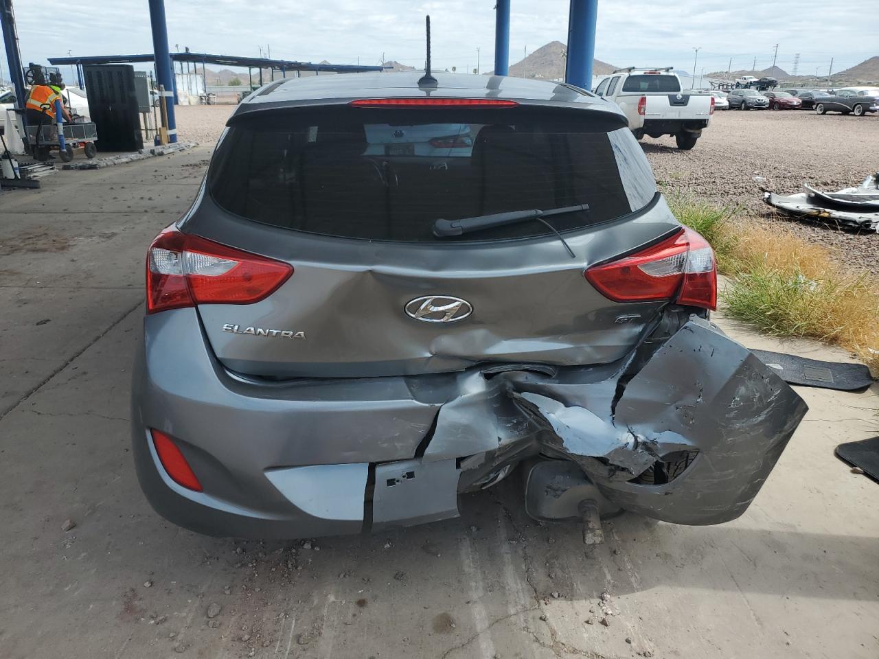 KMHD35LH8HU368885 2017 Hyundai Elantra Gt