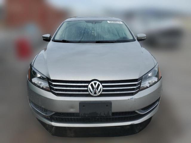  VOLKSWAGEN PASSAT 2014 Сріблястий