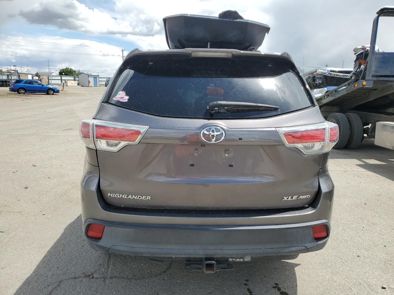 5TDJKRFH2FS150276 2015 Toyota Highlander Xle