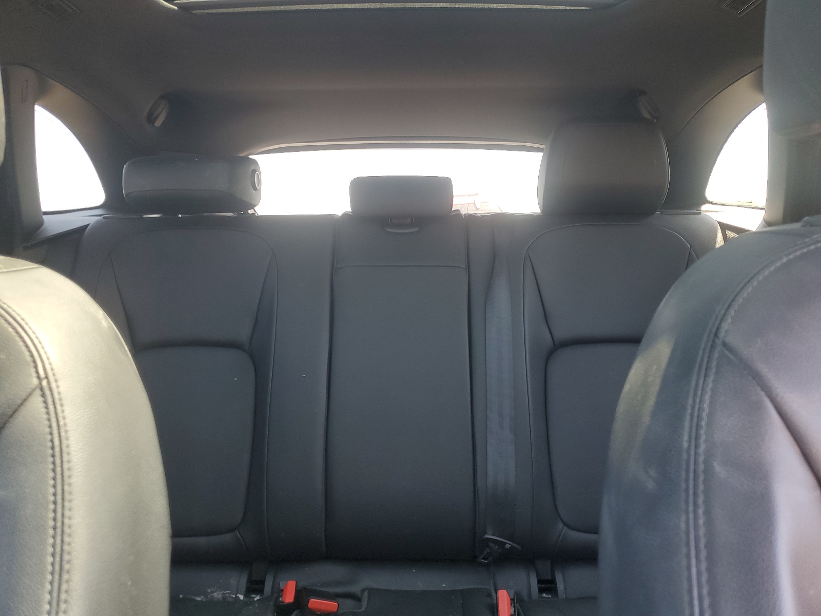 SADCJ2BV7HA892238 2017 Jaguar F-Pace Premium